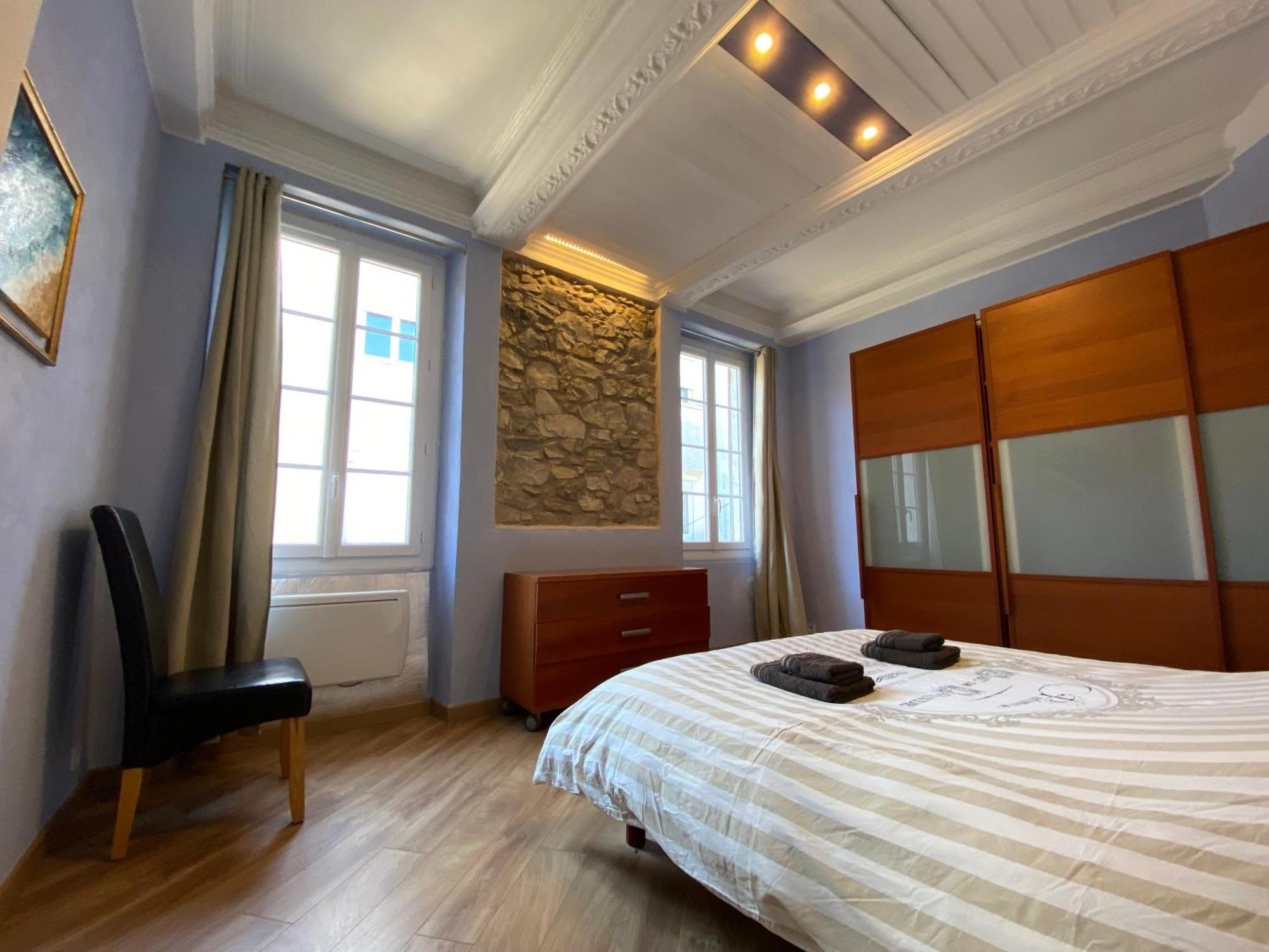 Residence Verdi - Appartements Meubles En Centre Ville Bédarieux Exteriör bild