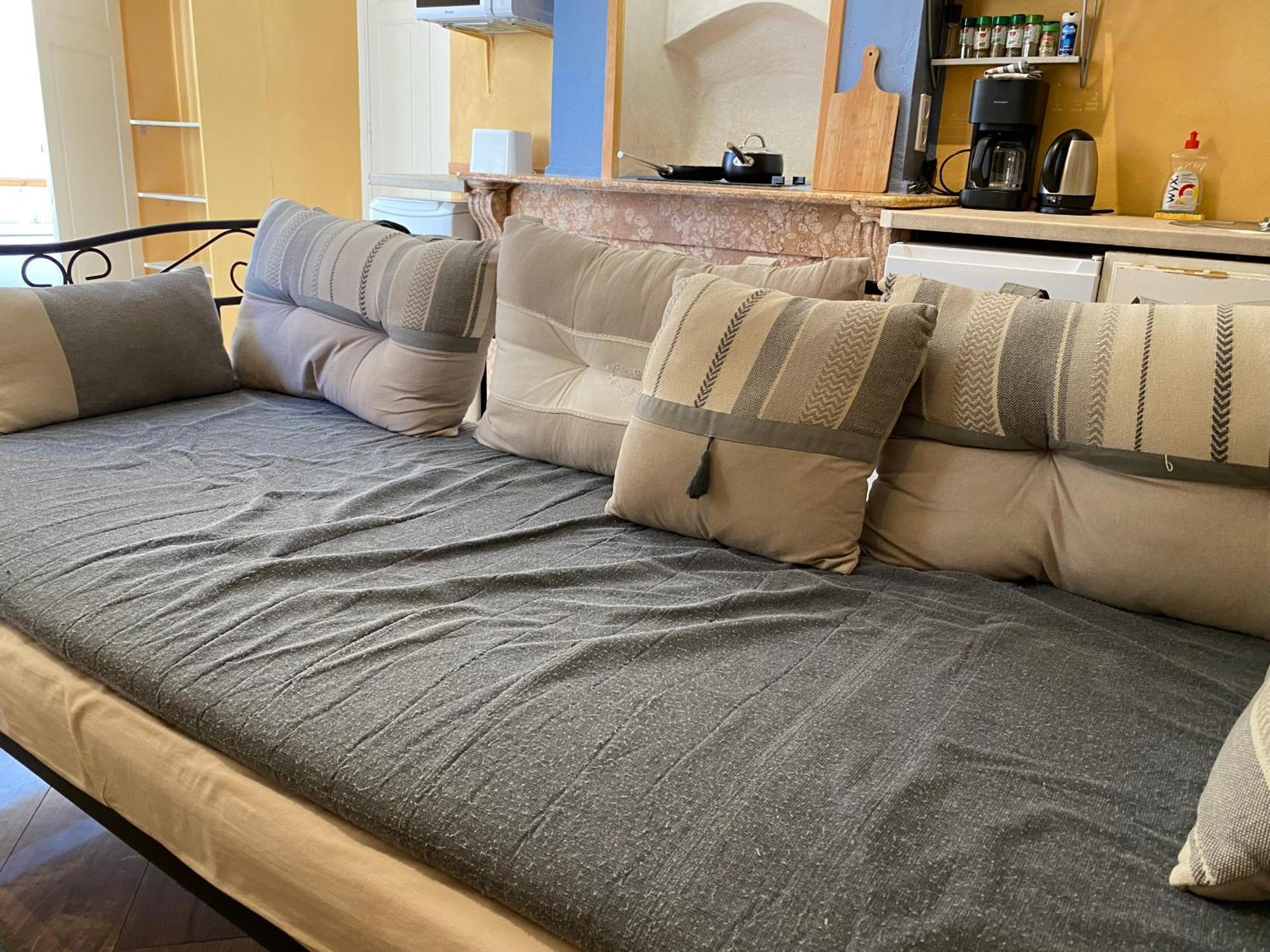 Residence Verdi - Appartements Meubles En Centre Ville Bédarieux Rum bild