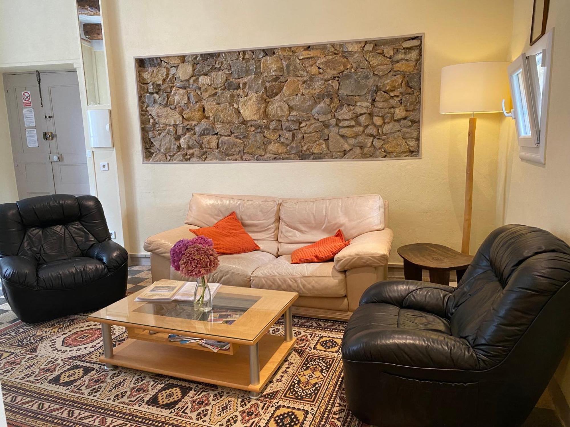 Residence Verdi - Appartements Meubles En Centre Ville Bédarieux Exteriör bild