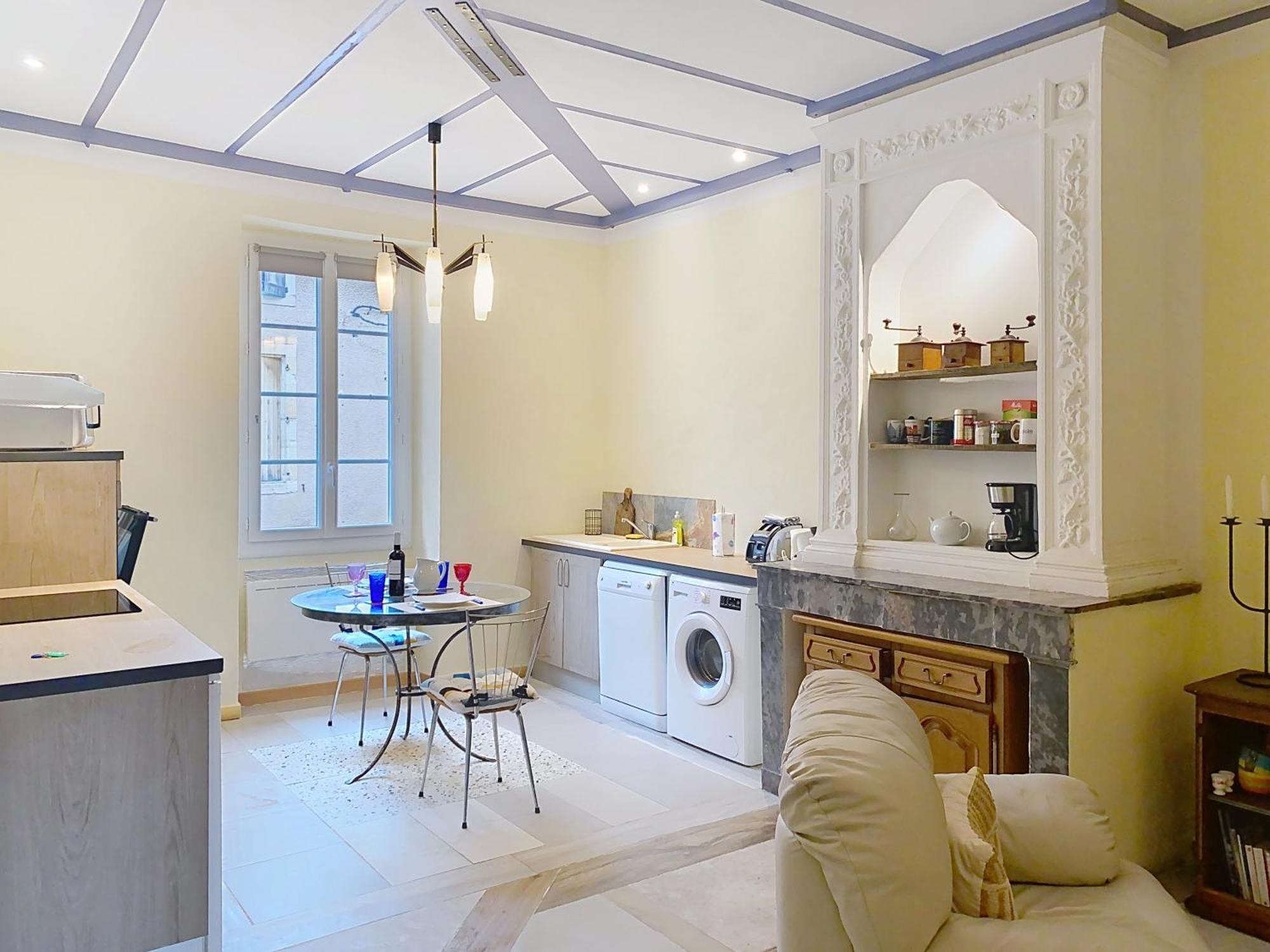 Residence Verdi - Appartements Meubles En Centre Ville Bédarieux Exteriör bild